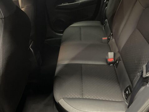 Nissan Juke 1.0 DIG-T N-Connecta SUV 5dr Petrol Manual Euro 6 (s/s) (114 ps) Alloy Whee 18