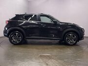 Nissan Juke 1.0 DIG-T N-Connecta SUV 5dr Petrol Manual Euro 6 (s/s) (114 ps) Alloy Whee 9
