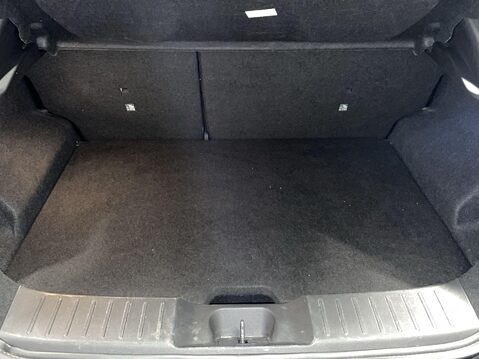 Nissan Juke 1.0 DIG-T N-Connecta SUV 5dr Petrol Manual Euro 6 (s/s) (114 ps) Alloy Whee 13