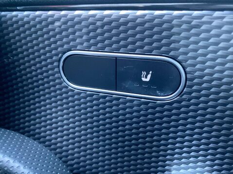 Mercedes-Benz A Class 1.3 A180 Sport (Executive) Hatchback 5dr Petrol 7G-DCT Euro 6 (s/s) (136 ps 15