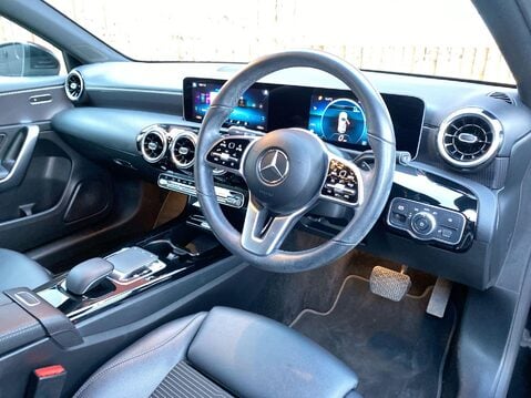 Mercedes-Benz A Class 1.3 A180 Sport (Executive) Hatchback 5dr Petrol 7G-DCT Euro 6 (s/s) (136 ps 6