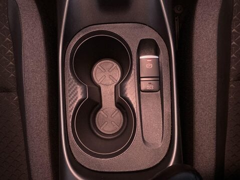 Nissan Juke 1.0 DIG-T N-Connecta SUV 5dr Petrol DCT Auto Euro 6 (s/s) (114 ps) Cruise - 25