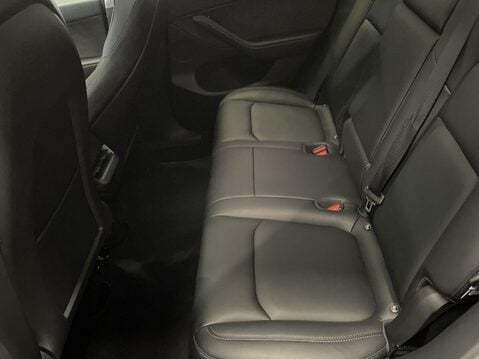 Tesla Model Y (Dual Motor) Long Range SUV 5dr Electric Auto 4WDE (384 bhp) Heated Seats 18