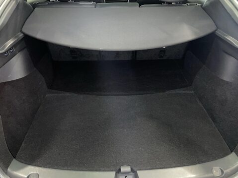 Tesla Model Y (Dual Motor) Long Range SUV 5dr Electric Auto 4WDE (384 bhp) Heated Seats 13