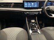 MG HS 1.5 T-GDI SE SUV 5dr Petrol DCT Euro 6 (s/s) (169 ps) 1 Owner - Sat Nav - C 16