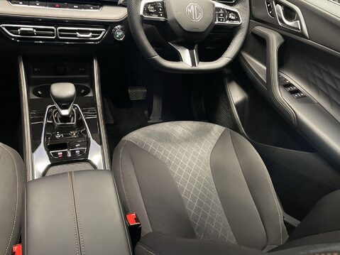 MG HS 1.5 T-GDI SE SUV 5dr Petrol DCT Euro 6 (s/s) (169 ps) 1 Owner - Sat Nav - C 15
