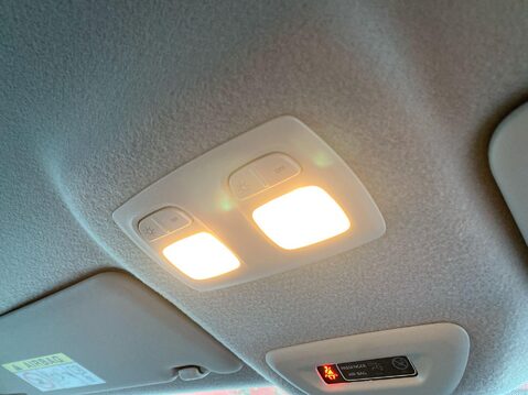 Dacia Duster 1.0 TCe Comfort SUV 5dr Petrol Manual Euro 6 (s/s) (90 ps) Cruise Control 12