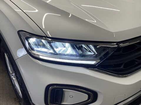 Volkswagen T-Roc 1.0 TSI Life SUV 5dr Petrol Manual Euro 6 (s/s) (110 ps) Start Stop 21
