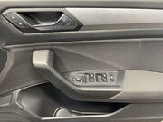 Volkswagen T-Roc 1.0 TSI Life SUV 5dr Petrol Manual Euro 6 (s/s) (110 ps) Start Stop 23