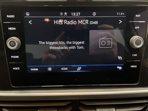 Volkswagen T-Roc 1.0 TSI Life SUV 5dr Petrol Manual Euro 6 (s/s) (110 ps) Start Stop 25