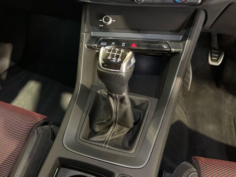 Audi Q3 1.5 TFSI CoD 35 S line Sportback 5dr Petrol Manual Euro 6 (s/s) (150 ps) 1 28