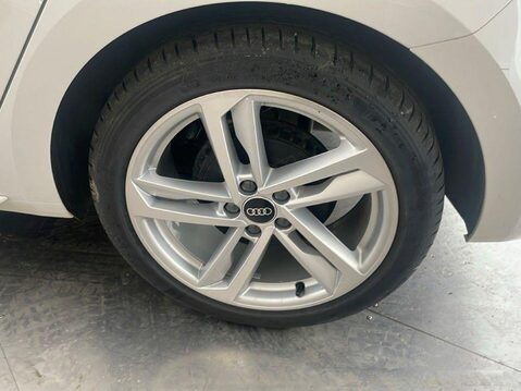 Audi A1 1.0 TFSI 25 S line Sportback 5dr Petrol S Tronic Euro 6 (s/s) (95 ps) 1 Own 17