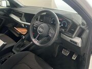 Audi A1 1.0 TFSI 25 S line Sportback 5dr Petrol S Tronic Euro 6 (s/s) (95 ps) 1 Own 7