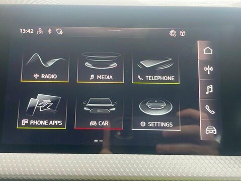 Audi A1 1.0 TFSI 25 S line Sportback 5dr Petrol S Tronic Euro 6 (s/s) (95 ps) 1 Own 14