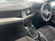 Audi A1 1.0 TFSI 25 S line Sportback 5dr Petrol S Tronic Euro 6 (s/s) (95 ps) 1 Own 13