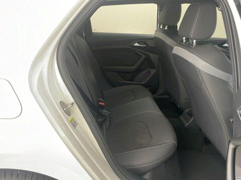 Audi A1 1.0 TFSI 25 S line Sportback 5dr Petrol S Tronic Euro 6 (s/s) (95 ps) 1 Own 11