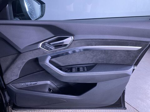 Audi E-Tron 55 S line SUV 5dr Electric Auto quattro 95kWh (408 ps) Cruise - 1 Owner - S 27