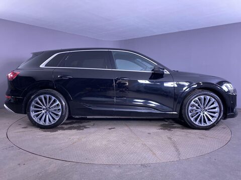 Audi E-Tron 55 S line SUV 5dr Electric Auto quattro 95kWh (408 ps) Cruise - 1 Owner - S 9