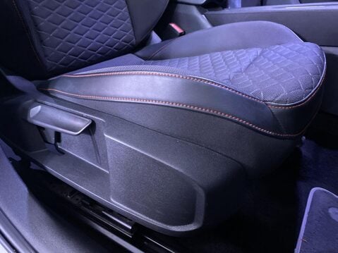 SEAT Leon 1.5 TSI EVO FR Hatchback 5dr Petrol Manual Euro 6 (s/s) (130 ps) Sensors - 26