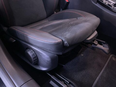 Mercedes-Benz A Class 1.3 A200 AMG Line (Executive) Hatchback 5dr Petrol Manual Euro 6 (s/s) (163 26