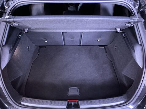 Mercedes-Benz A Class 1.3 A200 AMG Line (Executive) Hatchback 5dr Petrol Manual Euro 6 (s/s) (163 13