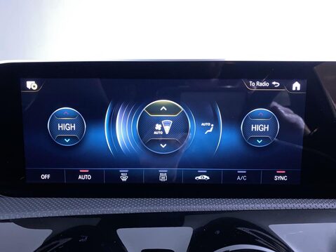 Mercedes-Benz A Class 1.3 A200 AMG Line (Executive) Hatchback 5dr Petrol Manual Euro 6 (s/s) (163 31