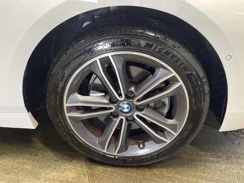 BMW 1 Series 1.5 118i Sport Hatchback 5dr Petrol DCT Euro 6 (s/s) (140 ps) 1 Owner - Sat 12