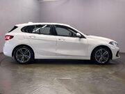 BMW 1 Series 1.5 118i Sport Hatchback 5dr Petrol DCT Euro 6 (s/s) (140 ps) 1 Owner - Sat 9