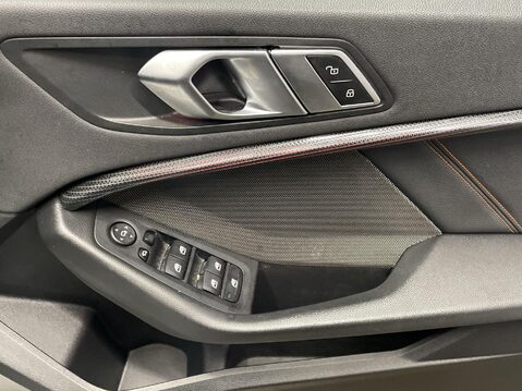 BMW 1 Series 1.5 118i Sport Hatchback 5dr Petrol DCT Euro 6 (s/s) (140 ps) 1 Owner - Sat 25