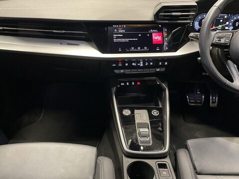 Audi A3 2.0 TDI 35 S line Sportback 5dr Diesel S Tronic Euro 6 (s/s) (150 ps) 1 Own 16