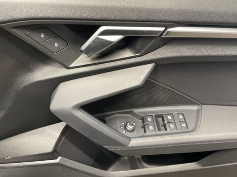 Audi A3 2.0 TDI 35 S line Sportback 5dr Diesel S Tronic Euro 6 (s/s) (150 ps) 1 Own 24