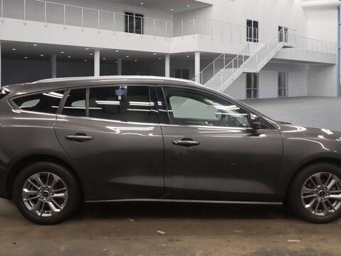 Ford Focus 1.0T EcoBoost MHEV Titanium Estate 5dr Petrol Hybrid Manual Euro 6 (s/s) (1 5