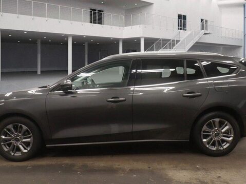 Ford Focus 1.0T EcoBoost MHEV Titanium Estate 5dr Petrol Hybrid Manual Euro 6 (s/s) (1 6