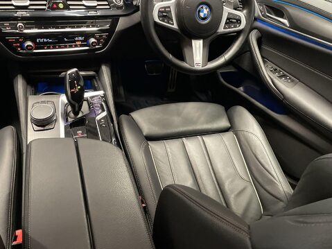 BMW 5 Series 2.0 530e 12kWh M Sport Saloon 4dr Petrol Plug-in Hybrid Steptronic Euro 6 ( 15