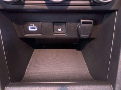 Dacia Jogger 1.6 Hybrid EXTREME MPV 5dr Petrol Hybrid Auto Euro 6 (s/s) (140 ps) Sat Nav 29