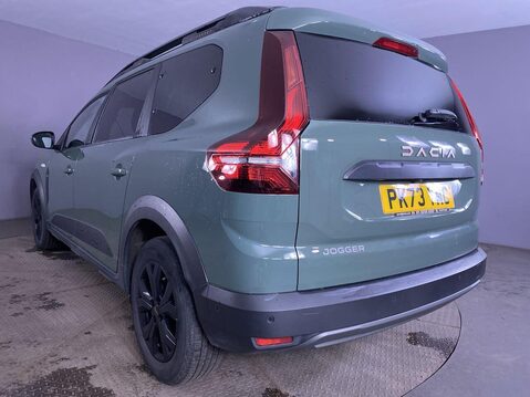 Dacia Jogger 1.6 Hybrid EXTREME MPV 5dr Petrol Hybrid Auto Euro 6 (s/s) (140 ps) Sat Nav 14