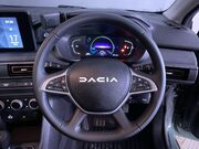 Dacia Jogger 1.6 Hybrid EXTREME MPV 5dr Petrol Hybrid Auto Euro 6 (s/s) (140 ps) Sat Nav 16