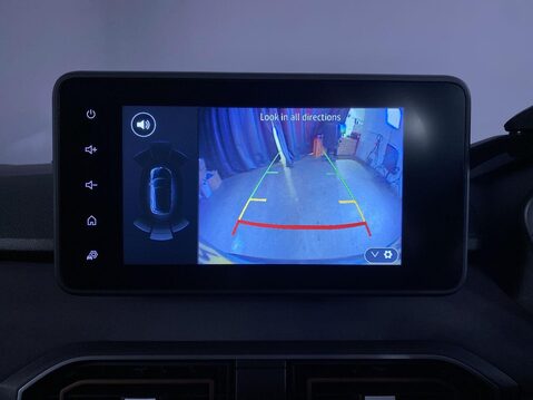 Dacia Jogger 1.6 Hybrid EXTREME MPV 5dr Petrol Hybrid Auto Euro 6 (s/s) (140 ps) Sat Nav 24