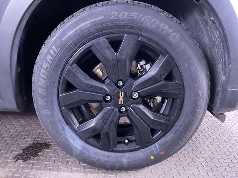 Dacia Jogger 1.6 Hybrid EXTREME MPV 5dr Petrol Hybrid Auto Euro 6 (s/s) (140 ps) Sat Nav 12