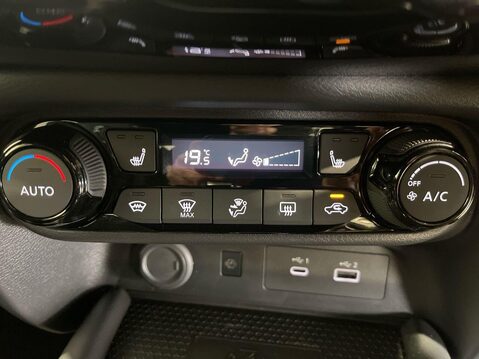 Nissan Juke 1.0 DIG-T Tekna SUV 5dr Petrol DCT Auto Euro 6 (s/s) (114 ps) 28