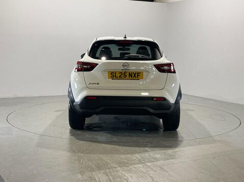 Nissan Juke 1.0 DIG-T Tekna SUV 5dr Petrol DCT Auto Euro 6 (s/s) (114 ps) 7