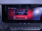 Vauxhall Astra 1.2 Turbo Design Hatchback 5dr Petrol Manual Euro 6 (s/s) (130 ps) Cruise - 31