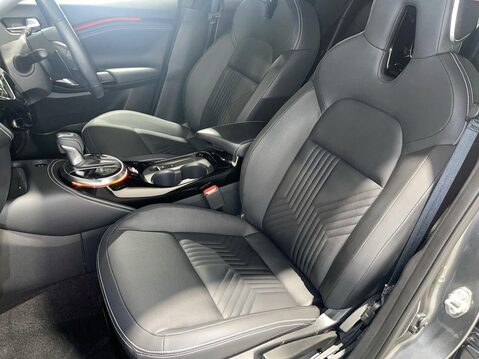 Nissan Juke 1.0 DIG-T Tekna SUV 5dr Petrol DCT Auto Euro 6 (s/s) (114 ps) 16