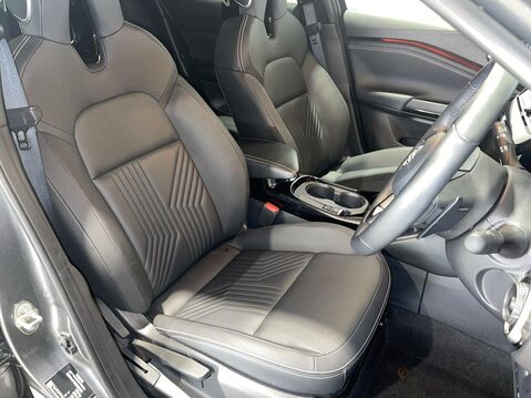 Nissan Juke 1.0 DIG-T Tekna SUV 5dr Petrol DCT Auto Euro 6 (s/s) (114 ps) 14