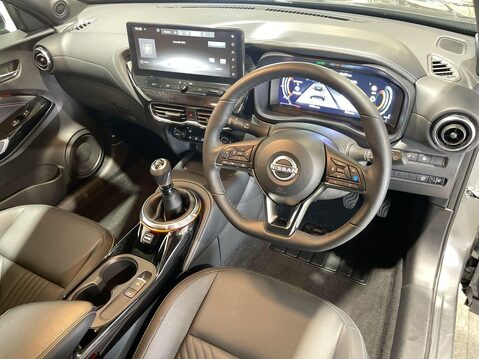 Nissan Juke 1.0 DIG-T Tekna SUV 5dr Petrol Manual Euro 6 (s/s) (114 ps) 15