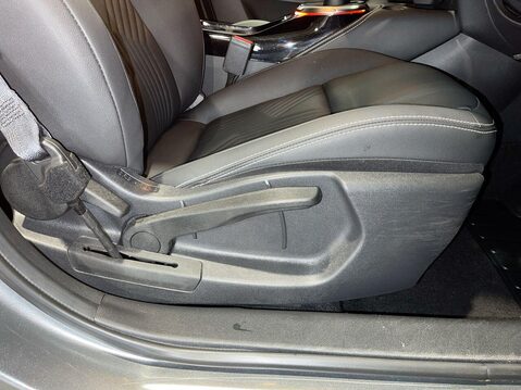 Nissan Juke 1.0 DIG-T Tekna SUV 5dr Petrol Manual Euro 6 (s/s) (114 ps) 24