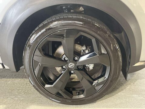 Nissan Juke 1.0 DIG-T Tekna SUV 5dr Petrol Manual Euro 6 (s/s) (114 ps) 11