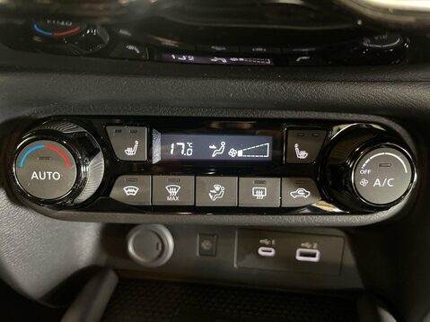 Nissan Juke 1.0 DIG-T Tekna SUV 5dr Petrol Manual Euro 6 (s/s) (114 ps) 28