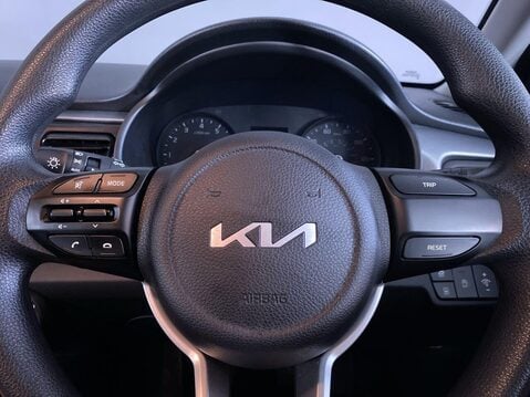 Kia Rio 1.2 1 Hatchback 5dr Petrol Manual Euro 6 (s/s) (83 bhp) Air Con - Alloys Wh 22
