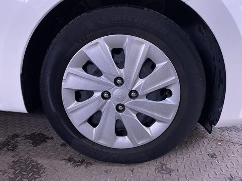 Kia Rio 1.2 1 Hatchback 5dr Petrol Manual Euro 6 (s/s) (83 bhp) Air Con - Alloys Wh 12